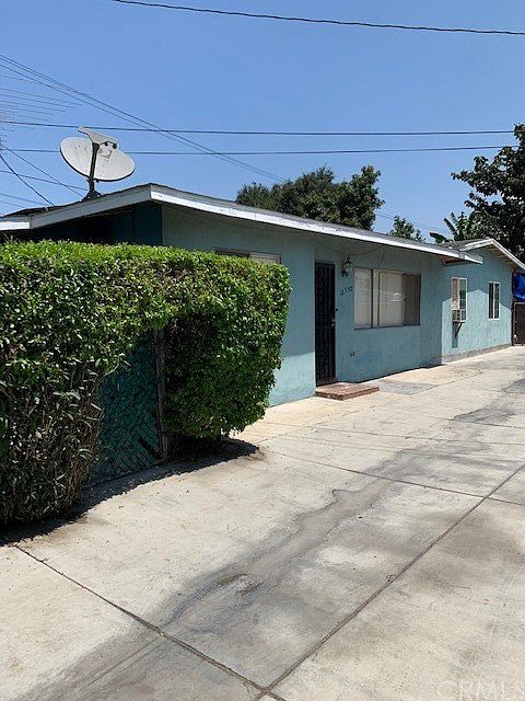 2nd image of 12350 Magnolia St