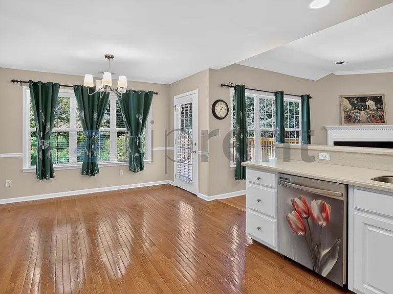 861 McCart Rd — Photo 16