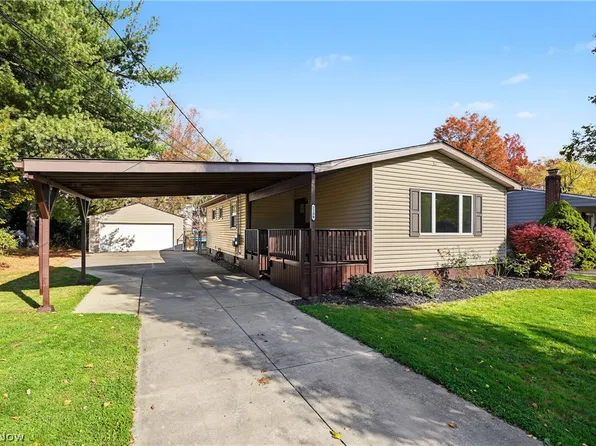 2299 Lynnwood Dr, Stow, OH 44224