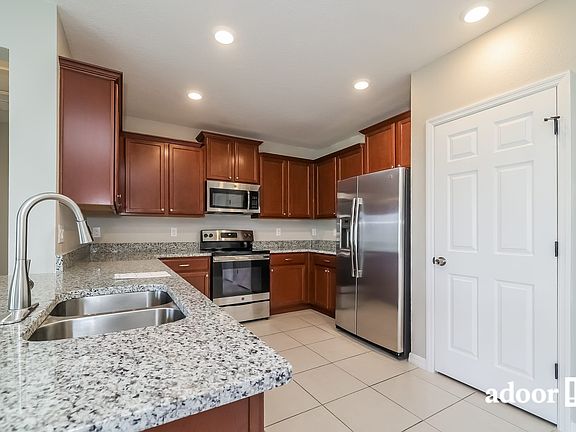 2nd image of 307 Granite Pl