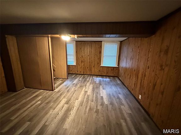 4th image of 8803 Corwin Dr