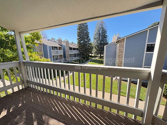 5th image of 8335 Fairmount Dr Unit 8-206