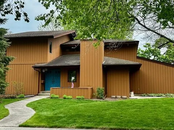 613 Upper ROAD, Kohler, WI 53044