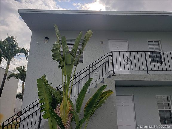 2nd image of 711 NE 2nd Ave APT 205