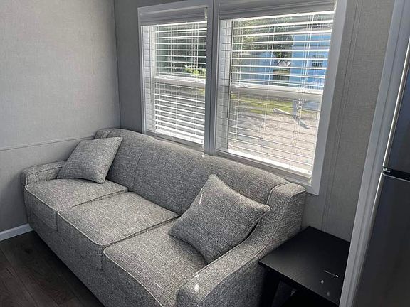 4th image of 1204 Cedar Point Blvd #1