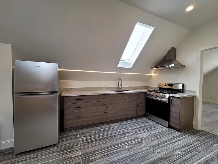2014 Clement St #B — Photo 3