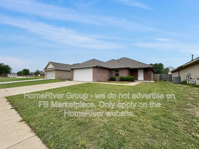 Building Photo - 4708 River Mesa Dr