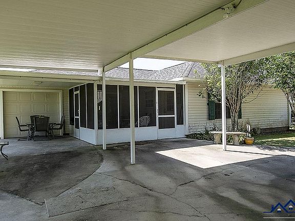 5th image of 318 Swan Ave