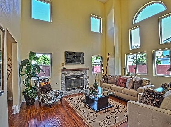 2nd image of 8727 Arcadia Ave