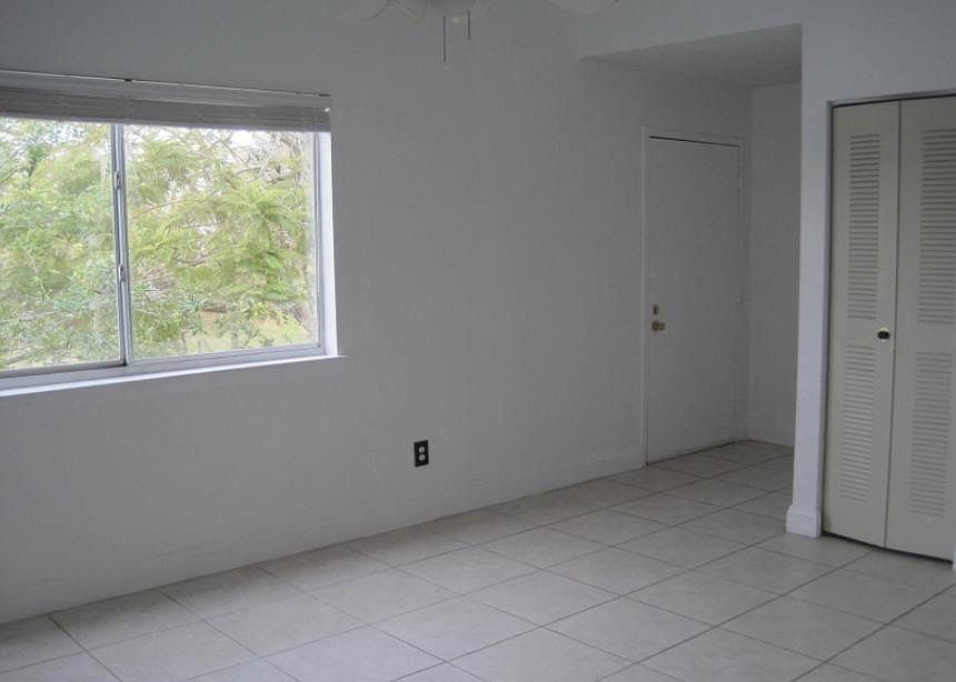 1st image of 321 SW 84th Ave APT 205