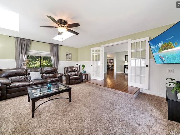 5th image of 1420 Arab Dr SE