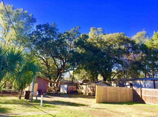 2402 Buckingham Rd, Pensacola, FL 32526