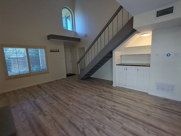 4th image of 14151 Montfort Dr APT 305