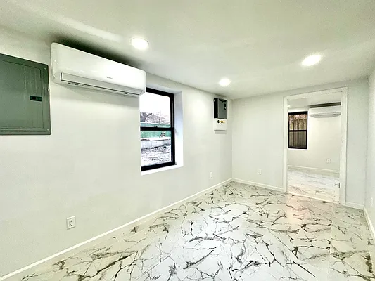 Sold by Remax Real Estate Professionals | media 21