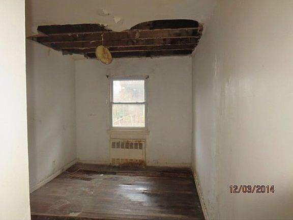 3rd image of 8522 Avenue