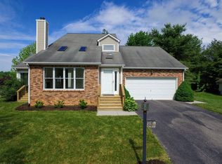 301 Cedar Hill Dr, Blacksburg, VA 24060