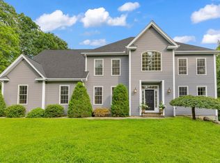51 Angelas Way, Burlington, CT 06013