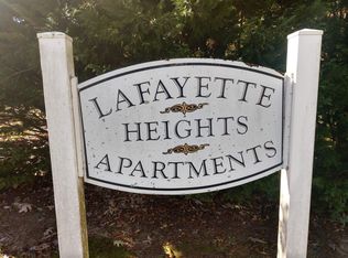 7387 Lafayette Heights Dr, Gloucester Pt, VA 23062