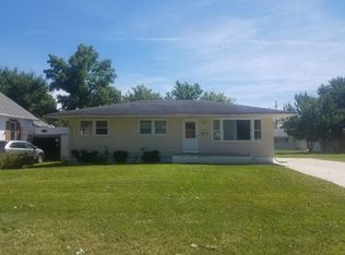 2610 Market St, Peru, IL 61354