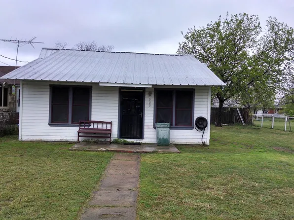 303 N 20th St, Gatesville, TX 76528