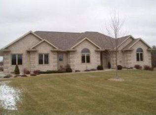 3373 Hawkeye Ct, Green Bay, WI 54313