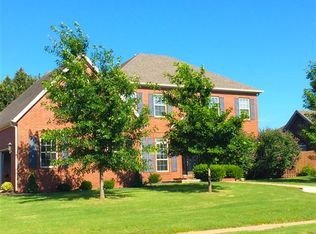 2954 N Dorchester Dr, Fayetteville, AR 72703