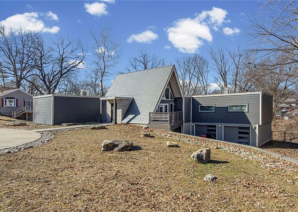 1st image of 2804 S Whitney Rd