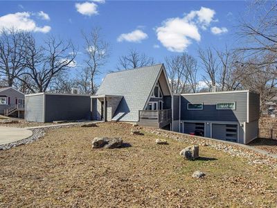 2804 S Whitney Rd, Independence, MO, 64057