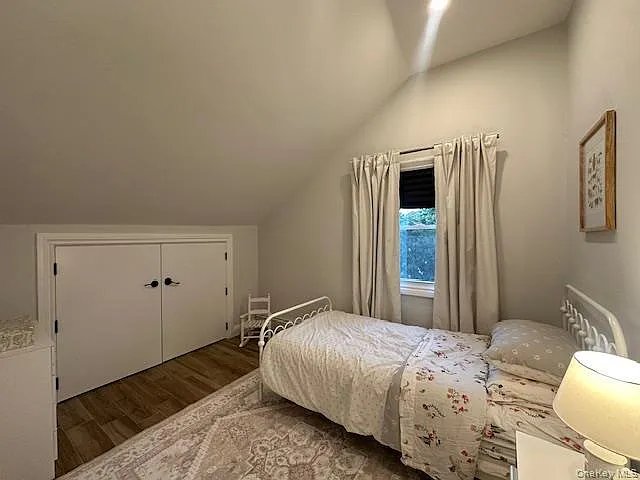 68 Nassau Rd #2 — Photo 11