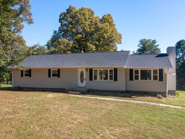 3157 Poteet Rd, Hardy, VA 24101