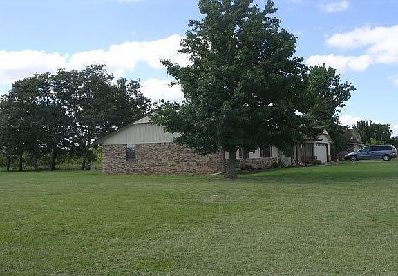 3rd image of 116 Gardenwood Dr