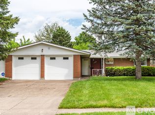 1380 Maplegrove Dr, Fairborn, OH 45324