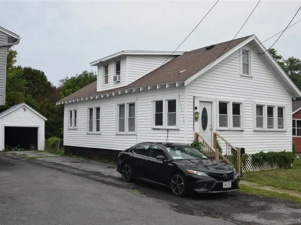 337 Roxford Rd N, Syracuse, NY 13208