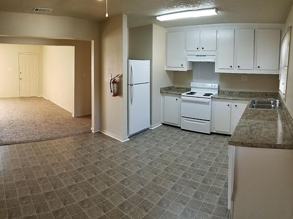 5th image of 116 Lanier Dr APT 7