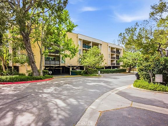 3rd image of 3310 Raintree Cir