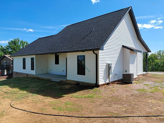 4th image of 20 Lakeview Rd