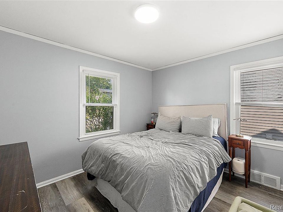 2042 Browning St, photo 12