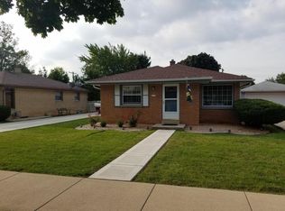 2113 W Carpenter Ave, Milwaukee, WI 53221