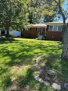 2nd image of 2241 Wilkins St