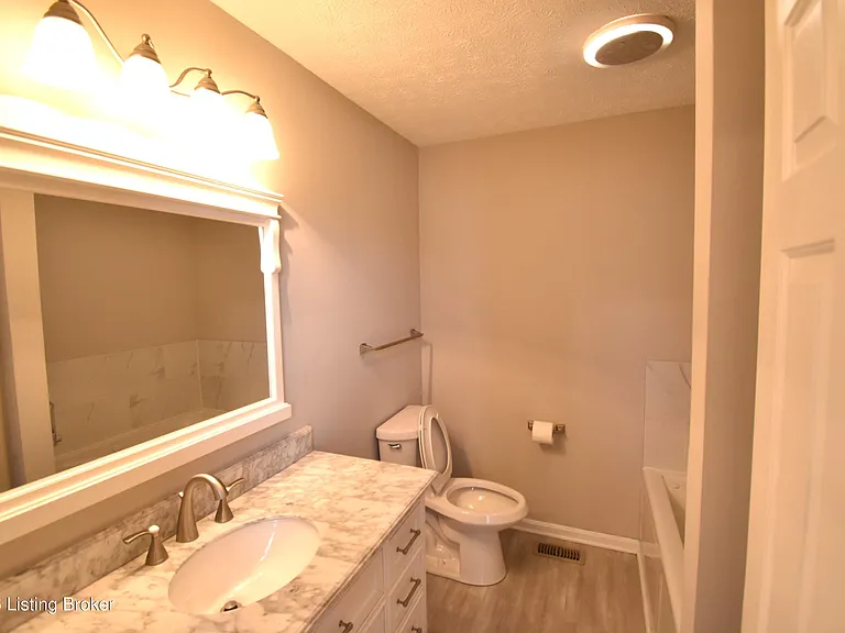 4006 Mimosa View Dr — Photo 23