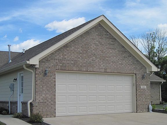 2nd image of 1424 Bush Way