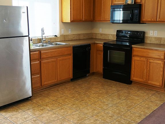 2nd image of 3405 Keeneland Ln