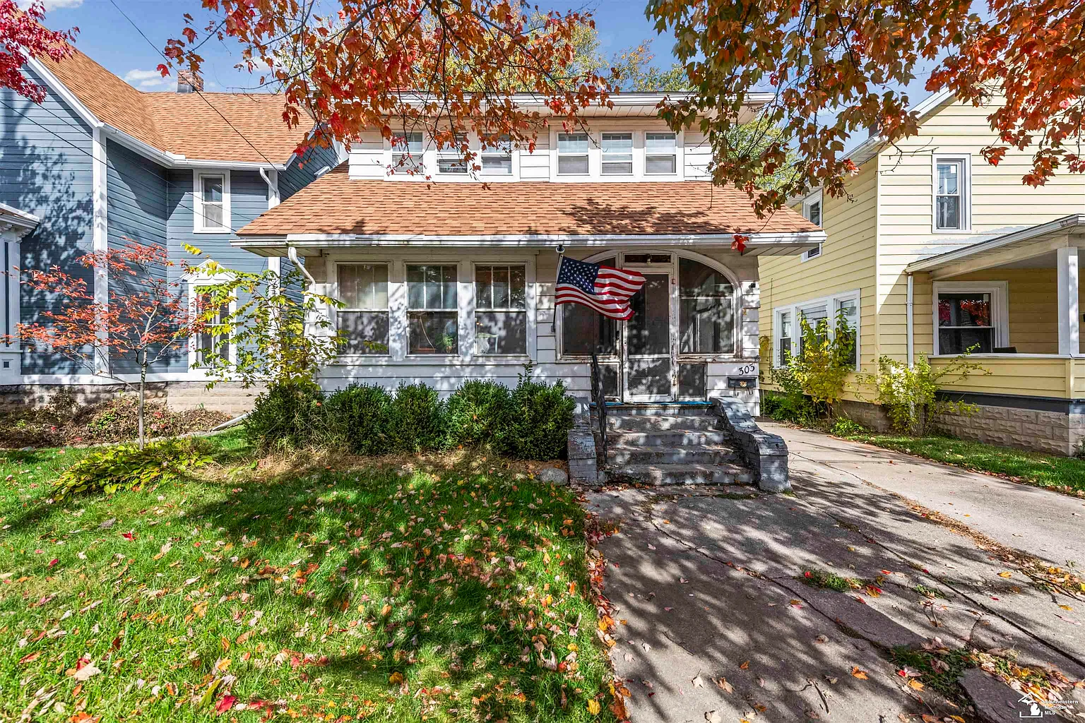 303 E Lorain St photo 1