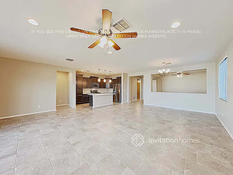 19018 W Yucatan Dr — Photo 5
