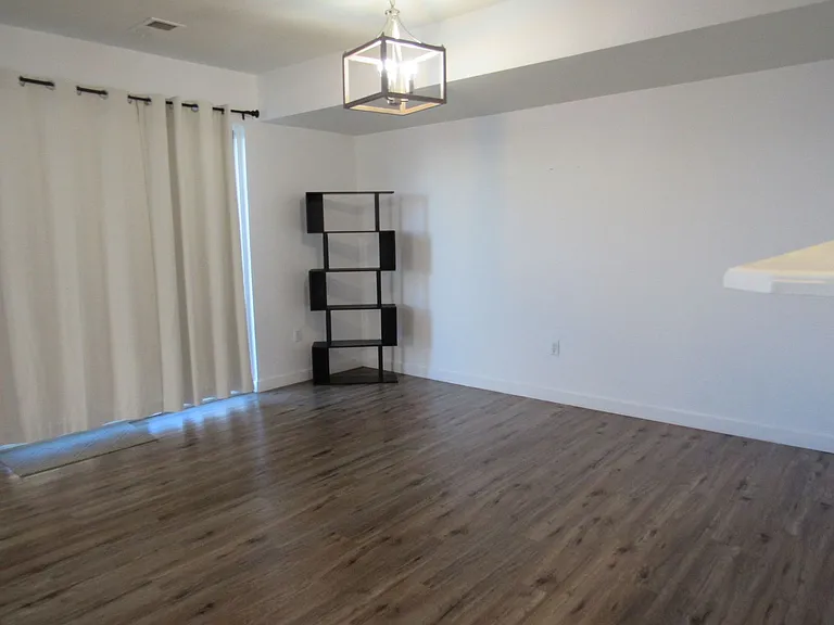 3463 Applegate Dr — Photo 4
