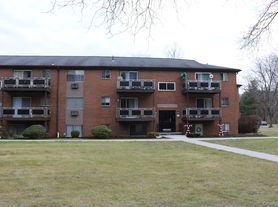 33 Tanager Rd, Monroe, NY