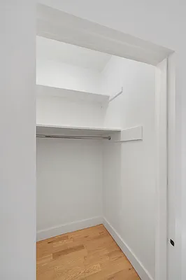 Rented by Mossanen Group | media 31