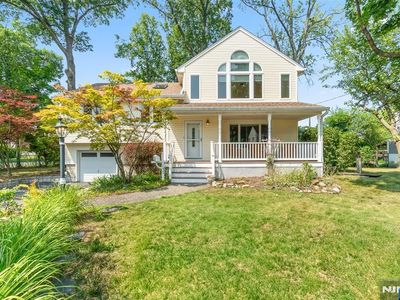 137 Barbara Rd, Dumont, NJ, 07628