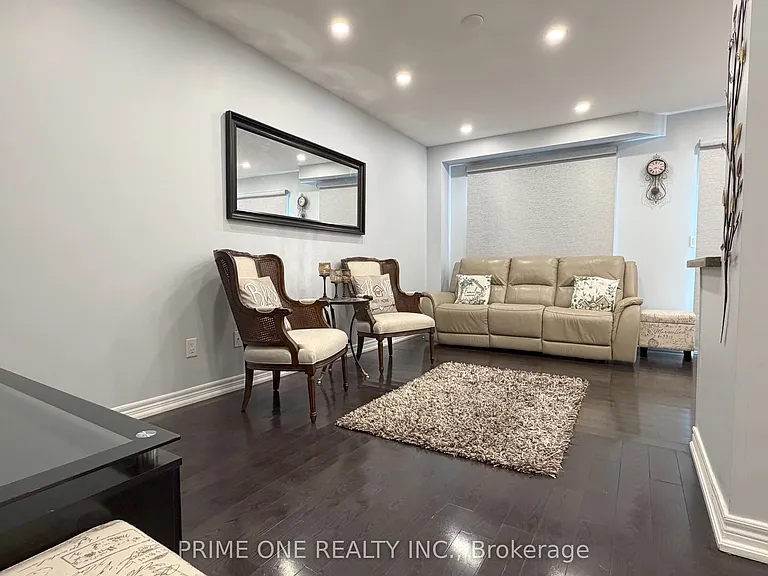 7124 Village Walk — Photo 10