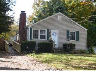 228 Deepwood Dr, Amston, CT 06231